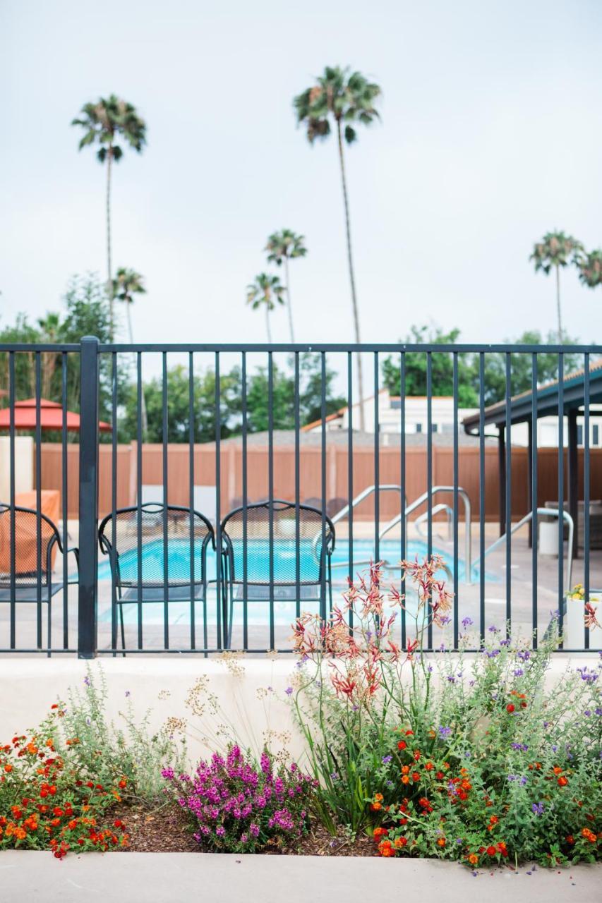 Hotel Casa Ojai